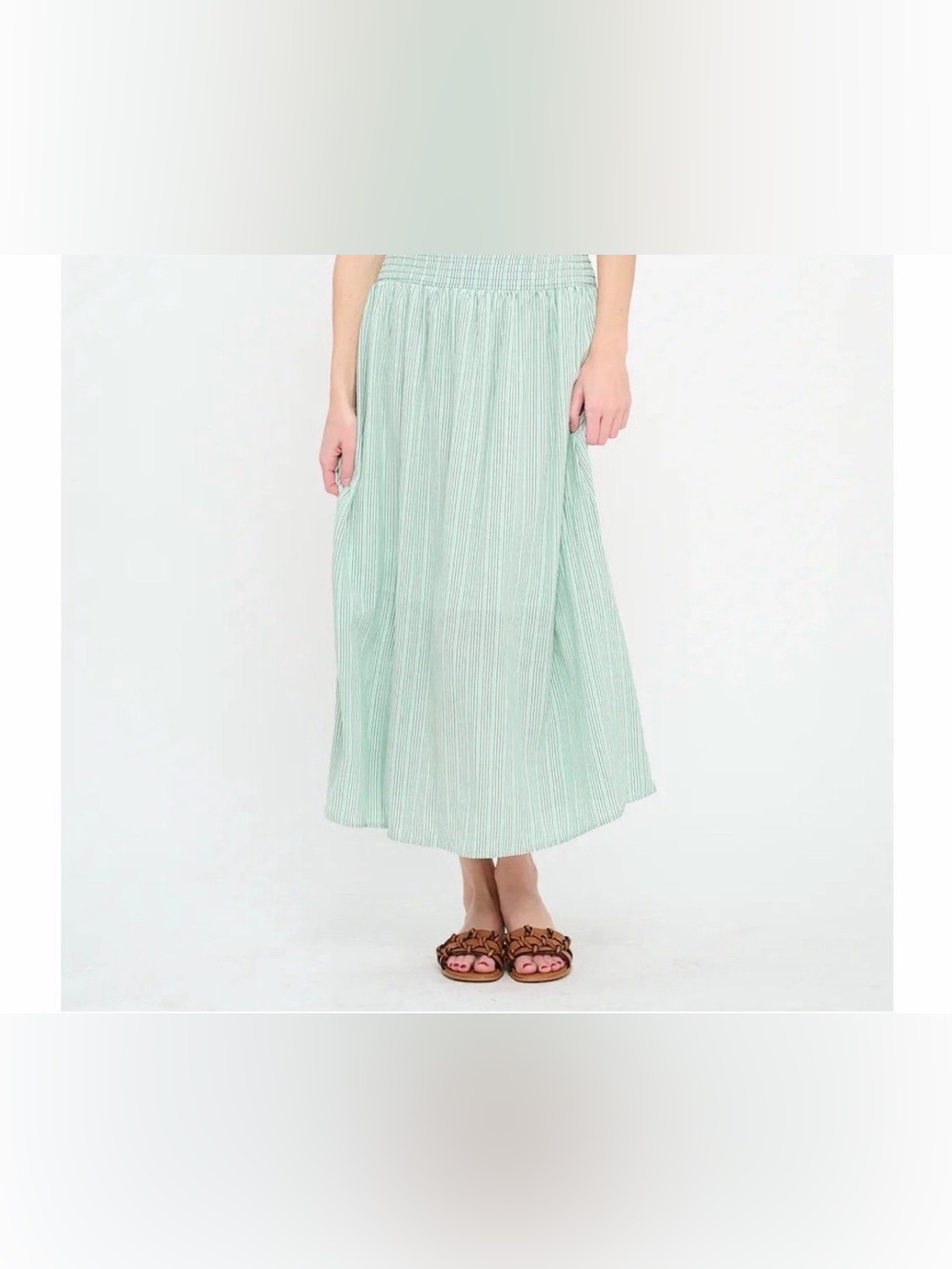 Meet Me In Santorini: Smocked Waistband A-Line Midi Skirt Size Medium (Boutique)